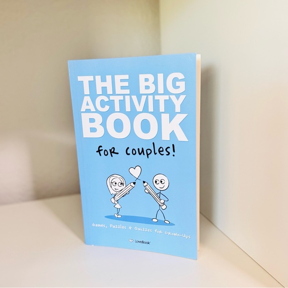 LOVEBOOK The Big Activity Book for Couples - Picture 3 of 16